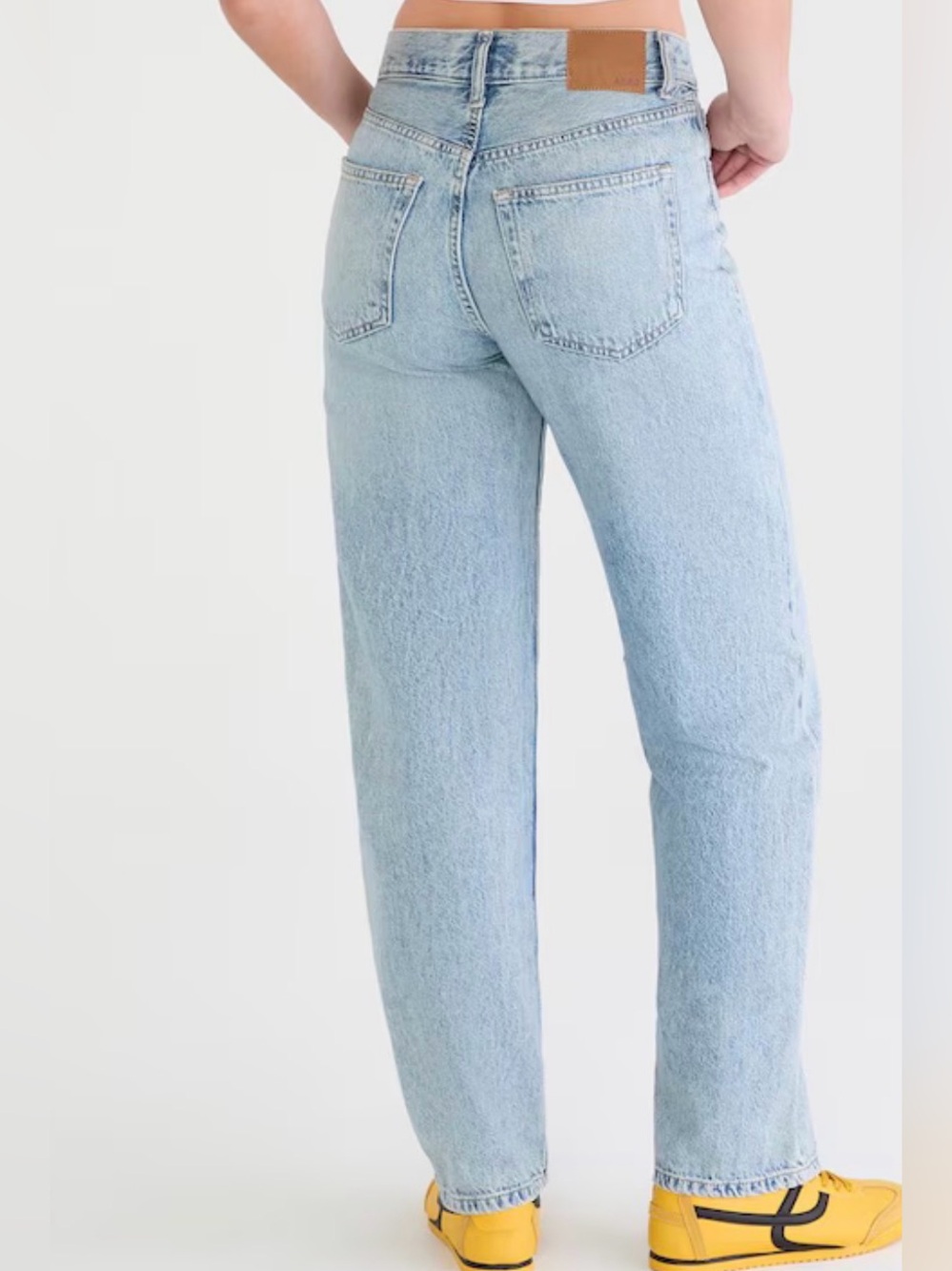 Aeropostale Light Wash Baggy Barrel High Rise Jeans - Picture 3 of 7